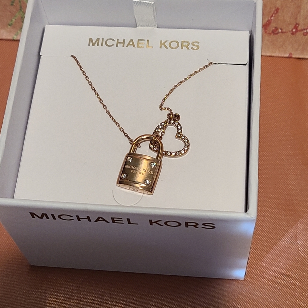 MICHAEL KORS NECKLACE - Picture 2 of 4